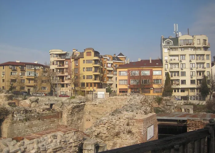 アパート Nadejda